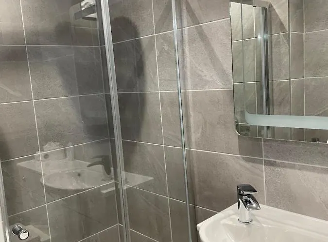 Castle House Guest house *